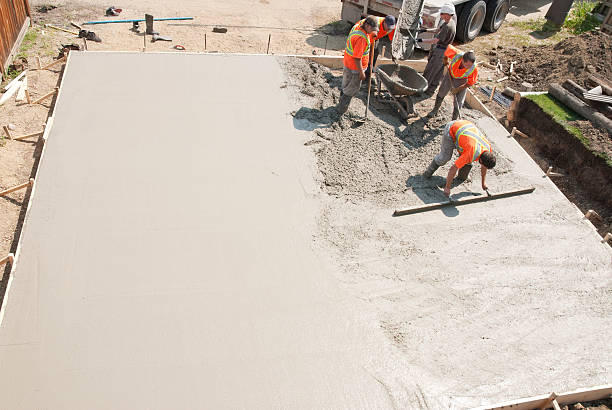 Best Concrete Pool Decks in Oakland, CA